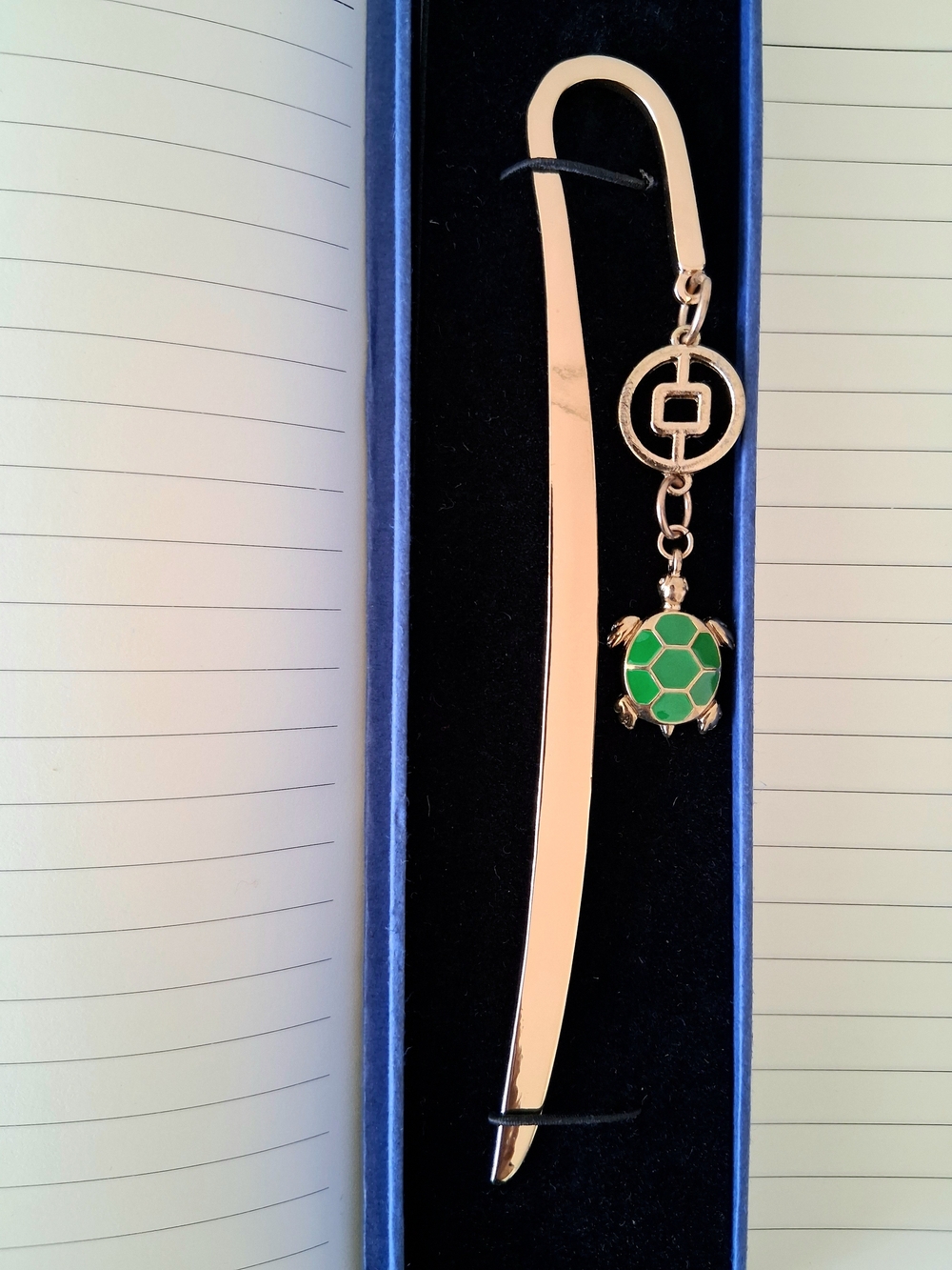 Turtle Charm Bookmark - Picture 2 of 3